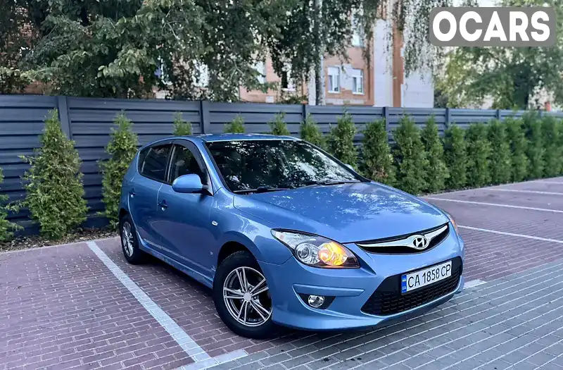 Хетчбек Hyundai i30 2011 1.4 л. Ручна / Механіка обл. Черкаська, Черкаси - Фото 1/13