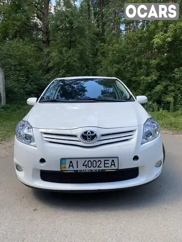 Хетчбек Toyota Auris 2012 1.6 л. обл. Київська, Київ - Фото 1/21