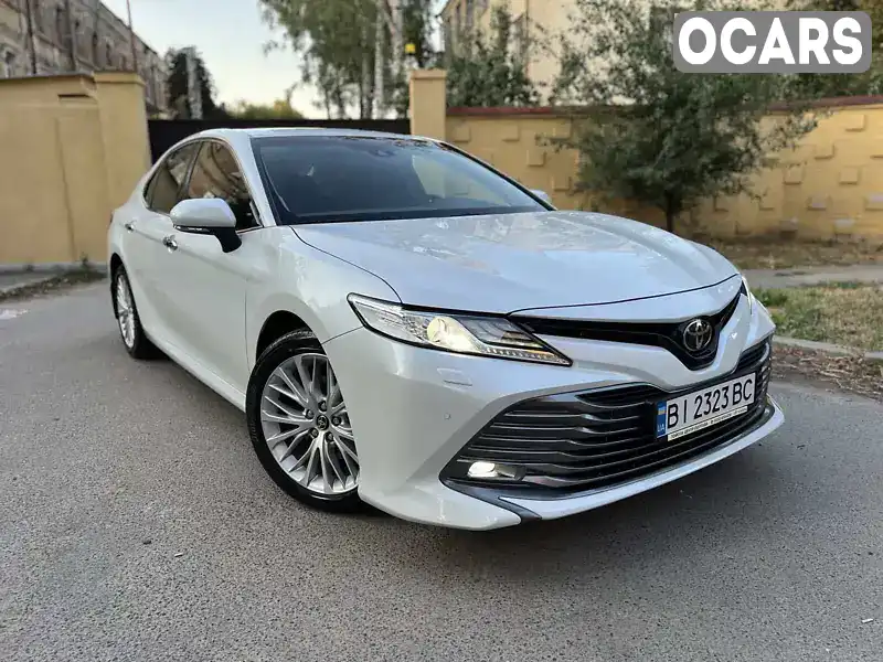 Седан Toyota Camry 2017 2.49 л. Автомат обл. Полтавська, Полтава - Фото 1/16