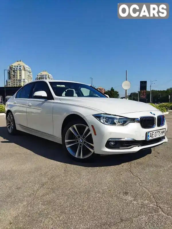 WBA8E3G50GNU01727 BMW 3 Series 2016 Седан 2 л. Фото 1