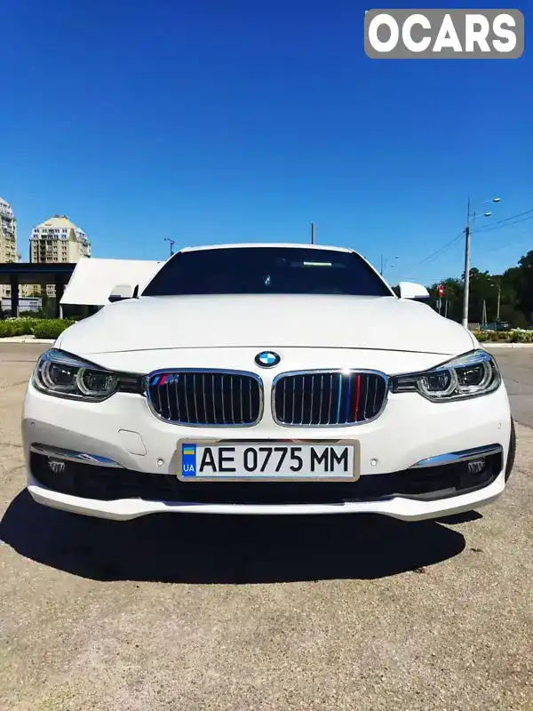 WBA8E3G50GNU01727 BMW 3 Series 2016 Седан 2 л. Фото 2