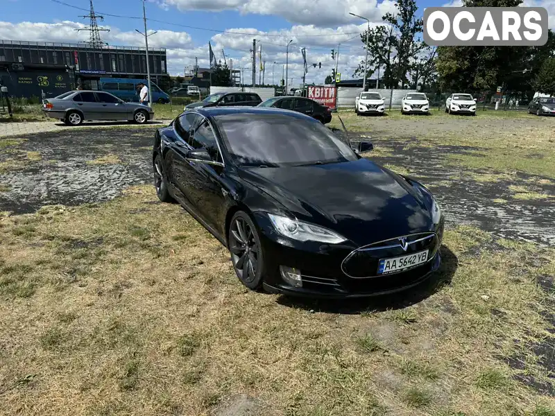 Ліфтбек Tesla Model S 2013 null_content л. обл. Київська, Буча - Фото 1/9