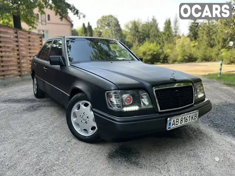 Седан Mercedes-Benz E-Class 1993 2.2 л. Ручна / Механіка обл. Вінницька, Гайсин - Фото 1/21