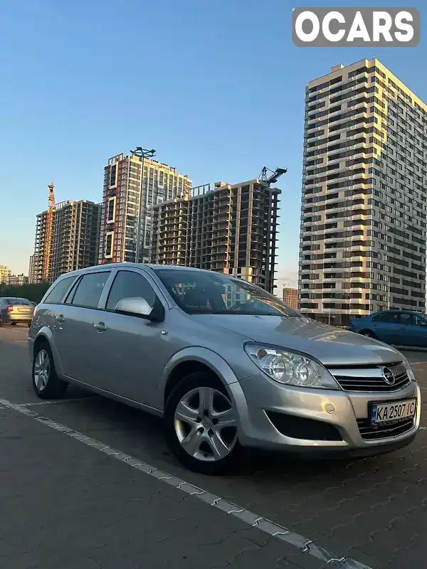 W0L0AHL35A2002238 Opel Astra 2010 Универсал 1.8 л. Фото 1