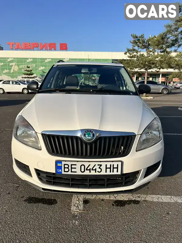 Універсал Skoda Fabia 2011 1.2 л. Ручна / Механіка обл. Миколаївська, Миколаїв - Фото 1/12