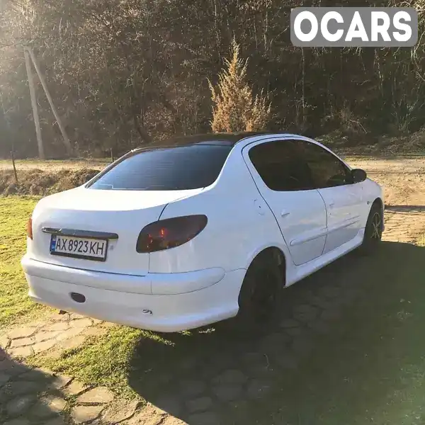 Седан Peugeot 206 2007 1.4 л. Ручна / Механіка обл. Закарпатська, Тячів - Фото 1/3