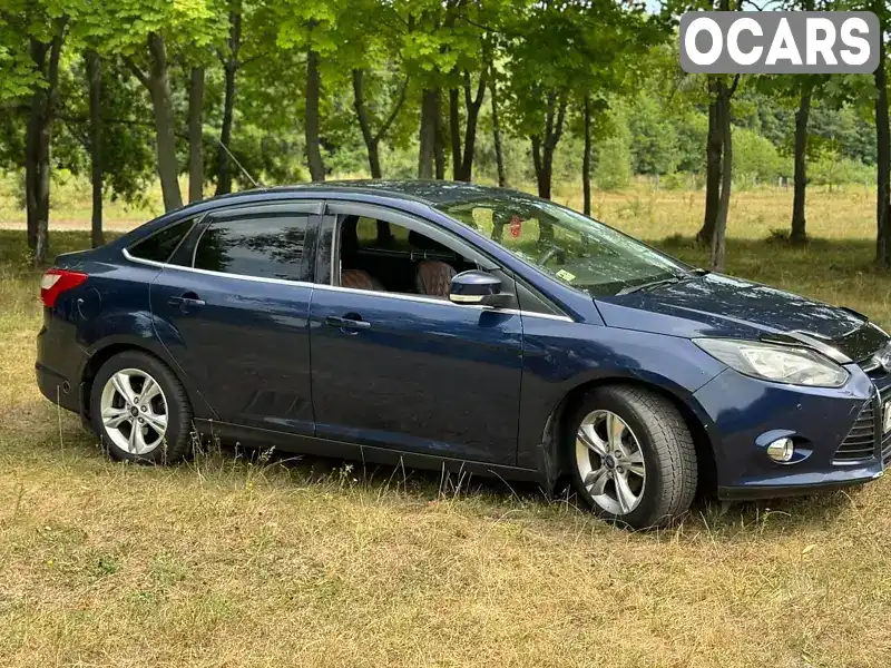 Седан Ford Focus 2012 1.6 л. Ручна / Механіка обл. Київська, Київ - Фото 1/16