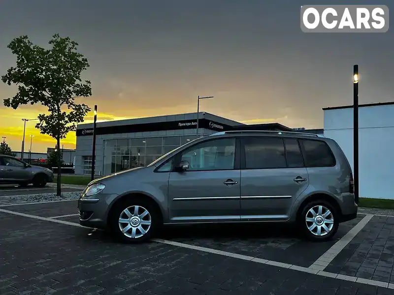 Мінівен Volkswagen Touran 2008 1.39 л. обл. Закарпатська, Мукачево - Фото 1/21