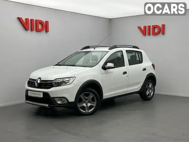 Хетчбек Renault Sandero StepWay 2017 0.9 л. Автомат обл. Київська, Київ - Фото 1/18