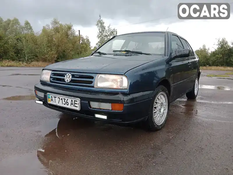 Седан Volkswagen Vento 1993 1.78 л. Ручная / Механика обл. Львовская, Дрогобыч - Фото 1/9