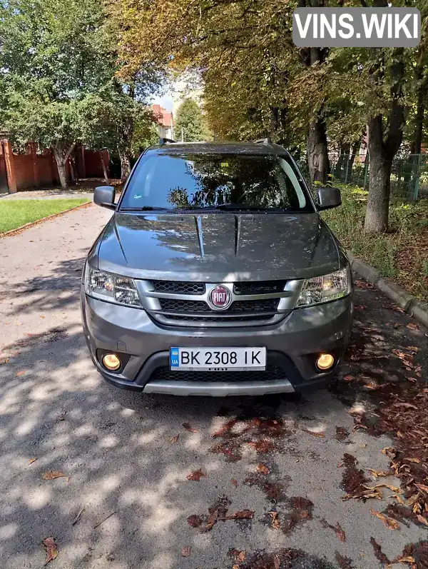 Внедорожник / Кроссовер Fiat Freemont 2012 1.96 л. Автомат обл. Ровенская, Ровно - Фото 1/14