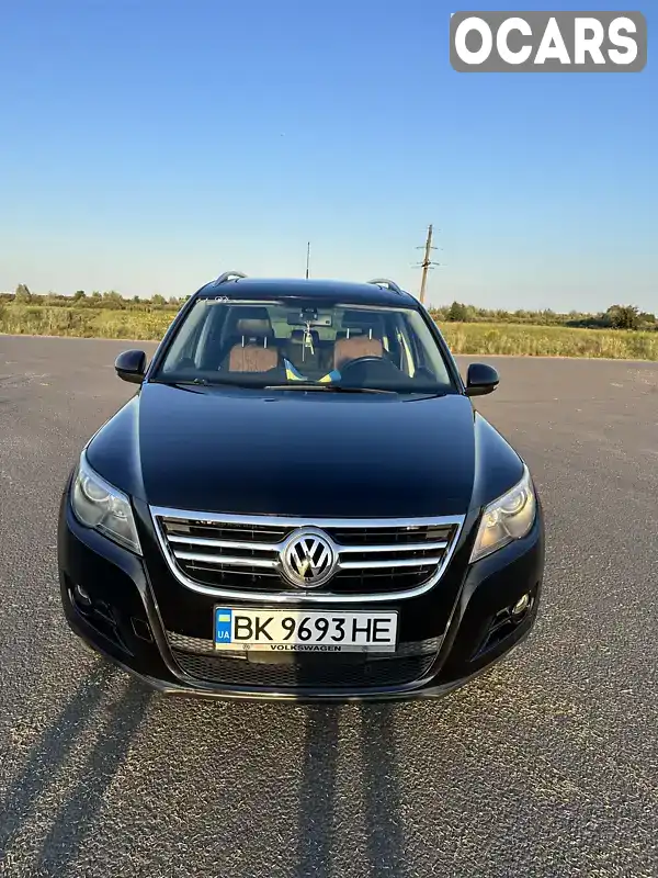 Позашляховик / Кросовер Volkswagen Tiguan 2009 2 л. Автомат обл. Рівненська, Дубровиця - Фото 1/20