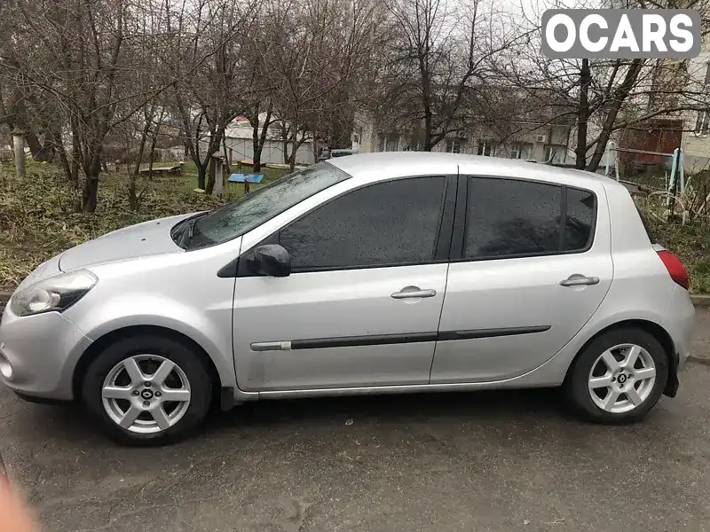 Хетчбек Renault Clio 2010 1.46 л. Типтронік обл. Черкаська, Умань - Фото 1/8