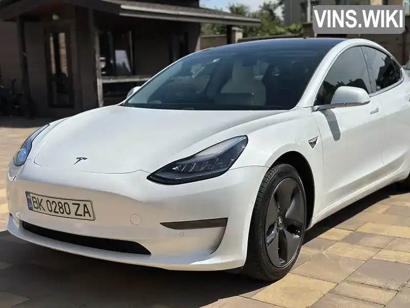 Седан Tesla Model 3 2019 null_content л. Автомат обл. Рівненська, Рівне - Фото 1/20