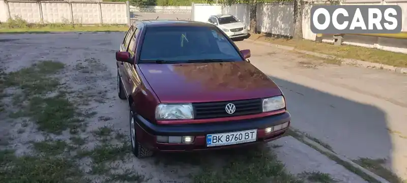 Седан Volkswagen Vento 1992 1.78 л. Ручна / Механіка обл. Житомирська, Житомир - Фото 1/8