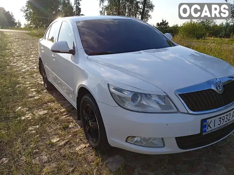 Ліфтбек Skoda Octavia 2011 1.6 л. Ручна / Механіка обл. Житомирська, Овруч - Фото 1/13