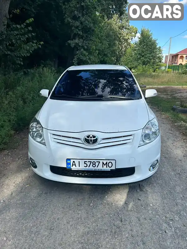 Хетчбек Toyota Auris 2011 1.6 л. Автомат обл. Київська, Бровари - Фото 1/9