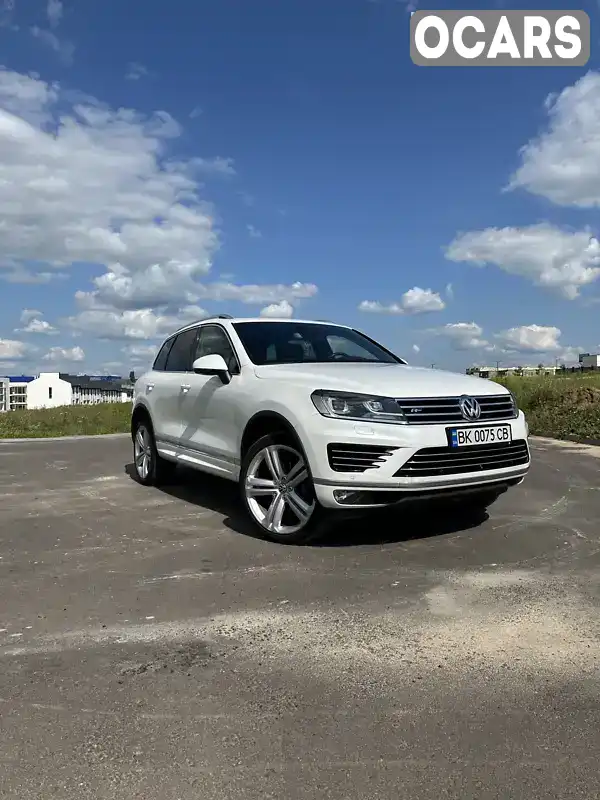 Позашляховик / Кросовер Volkswagen Touareg 2015 3 л. Автомат обл. Рівненська, Рівне - Фото 1/21