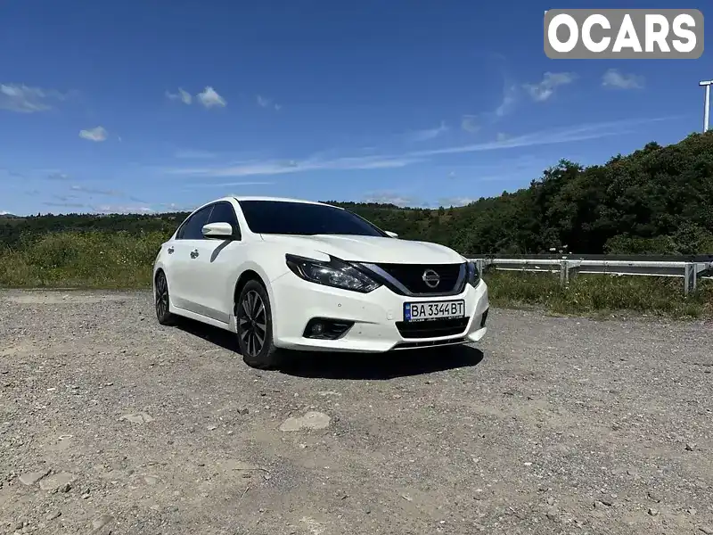 Седан Nissan Altima 2017 2.5 л. Автомат обл. Кіровоградська, Кропивницький (Кіровоград) - Фото 1/17