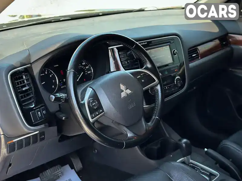 JA4AZ3A30FZ000325 Mitsubishi Outlander 2014 Внедорожник / Кроссовер 2.4 л. Фото 3