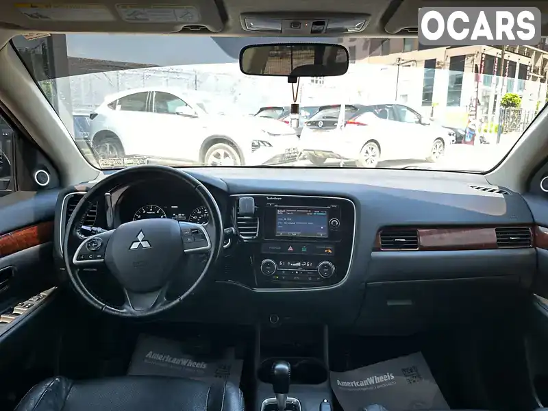 JA4AZ3A30FZ000325 Mitsubishi Outlander 2014 Внедорожник / Кроссовер 2.4 л. Фото 4