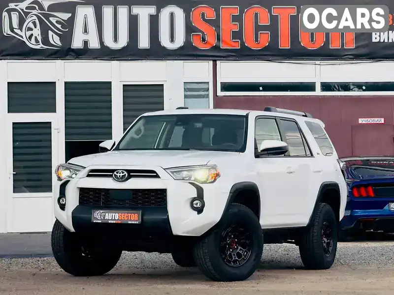 Позашляховик / Кросовер Toyota 4Runner 2021 4 л. Автомат обл. Харківська, Харків - Фото 1/21