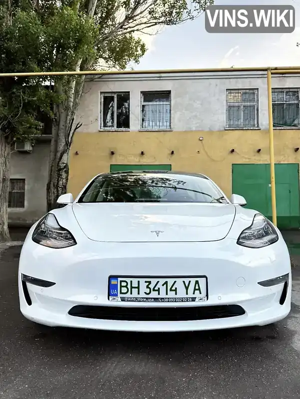 Седан Tesla Model 3 2020 null_content л. обл. Одеська, Одеса - Фото 1/10