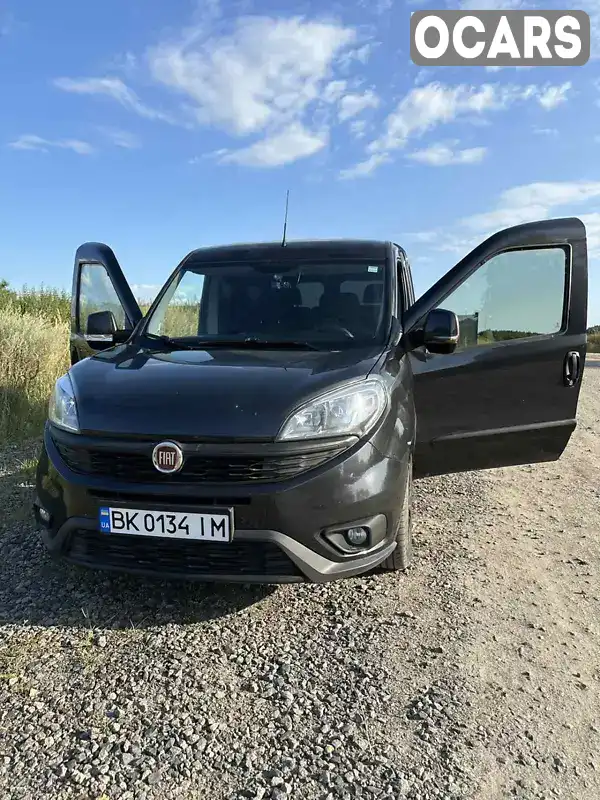 Мінівен Fiat Doblo 2015 2 л. Ручна / Механіка обл. Рівненська, Рівне - Фото 1/17