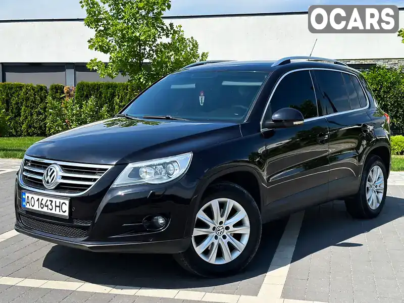 Позашляховик / Кросовер Volkswagen Tiguan 2010 1.97 л. Автомат обл. Закарпатська, Мукачево - Фото 1/14