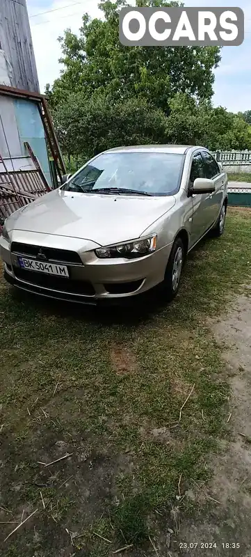 Седан Mitsubishi Lancer 2008 1.5 л. Ручна / Механіка обл. Рівненська, Острог - Фото 1/8