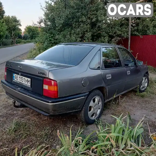 Седан Opel Vectra 1989 2 л. Ручна / Механіка обл. Дніпропетровська, Кам'янське (Дніпродзержинськ) - Фото 1/12