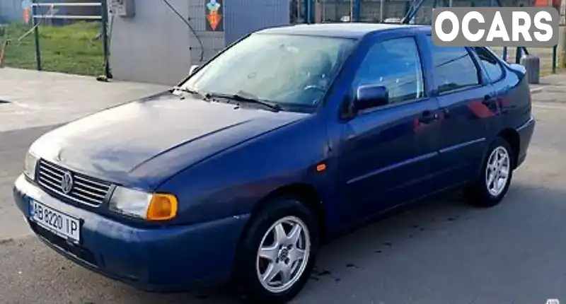 Седан Volkswagen Polo 1998 1.4 л. Ручна / Механіка обл. Вінницька, Калинівка - Фото 1/5