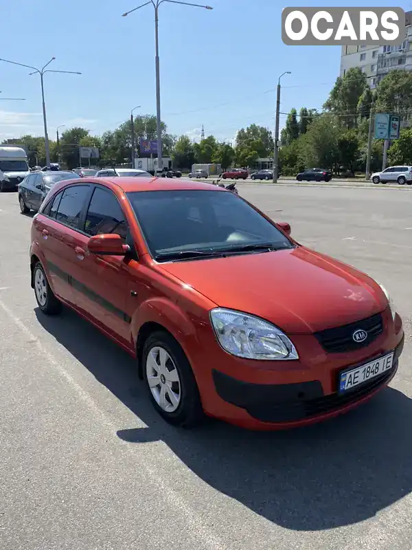 Хетчбек Kia Rio 2006 1.4 л. Ручна / Механіка обл. Дніпропетровська, Дніпро (Дніпропетровськ) - Фото 1/21