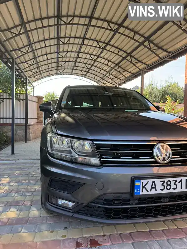 WVGZZZ5NZJW942989 Volkswagen Tiguan 2018 Внедорожник / Кроссовер 1.97 л. Фото 8