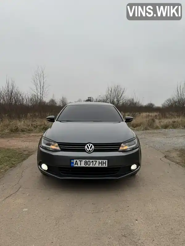 Седан Volkswagen Jetta 2010 1.6 л. Ручна / Механіка обл. Івано-Франківська, Калуш - Фото 1/21