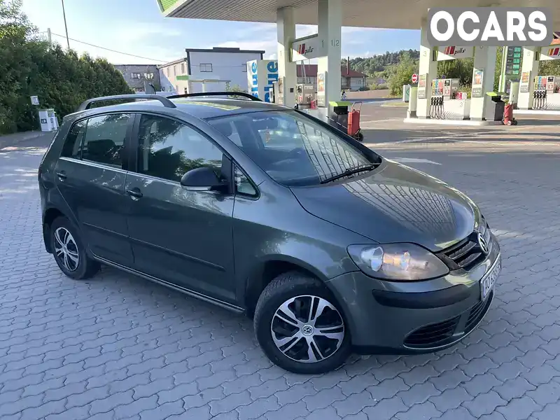 Хэтчбек Volkswagen Golf Plus 2008 1.9 л. Ручная / Механика обл. Закарпатская, Тячев - Фото 1/21