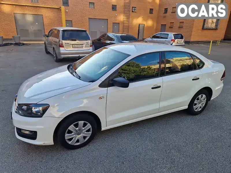 Седан Volkswagen Polo 2019 1.6 л. Ручна / Механіка обл. Київська, Київ - Фото 1/21