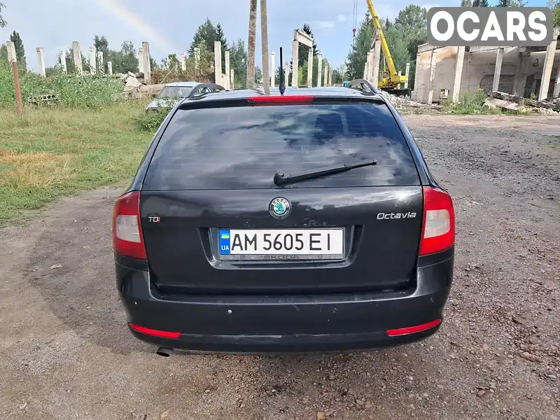 Універсал Skoda Octavia 2012 1.97 л. Ручна / Механіка обл. Житомирська, Олевськ - Фото 1/12