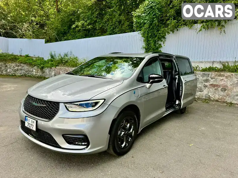 Седан Chrysler Pacifica 2021 3.61 л. Автомат обл. Киевская, Киев - Фото 1/21