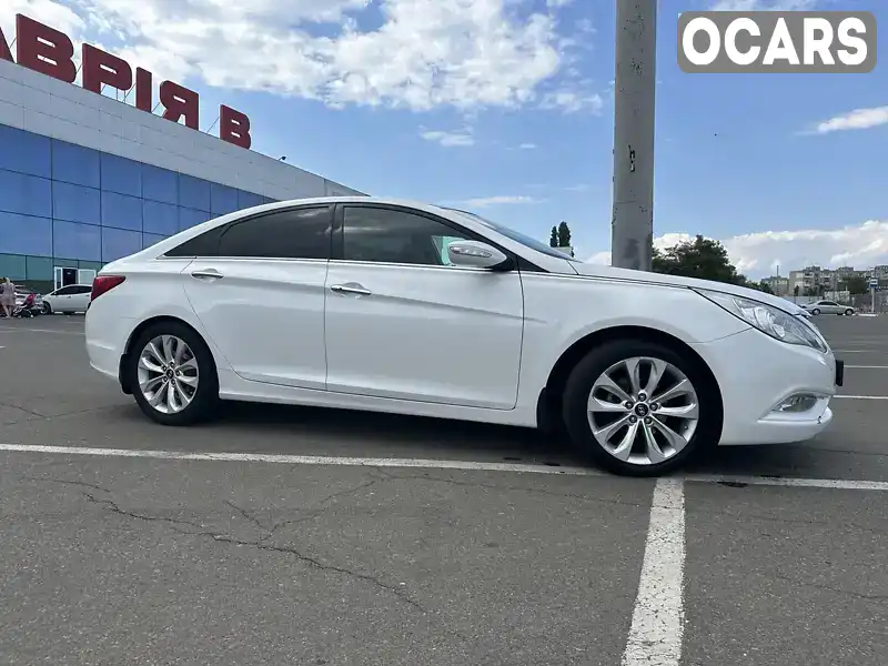 Седан Hyundai Sonata 2011 2.36 л. Автомат обл. Одеська, Білгород-Дністровський - Фото 1/18