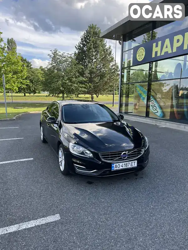 Седан Volvo S60 2014 1.97 л. Автомат обл. Закарпатська, Ужгород - Фото 1/17