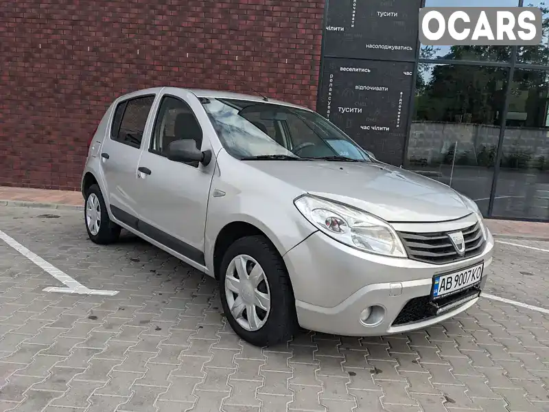 Хетчбек Dacia Sandero 2010 1.2 л. Ручна / Механіка обл. Вінницька, Вінниця - Фото 1/21