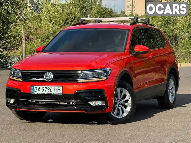 3VV0B7AX5JM163662 Volkswagen Tiguan 2018 Внедорожник / Кроссовер 1.98 л. Фото 2