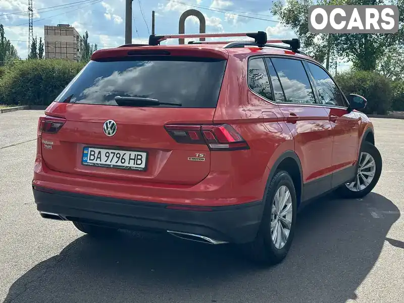 3VV0B7AX5JM163662 Volkswagen Tiguan 2018 Внедорожник / Кроссовер 1.98 л. Фото 4