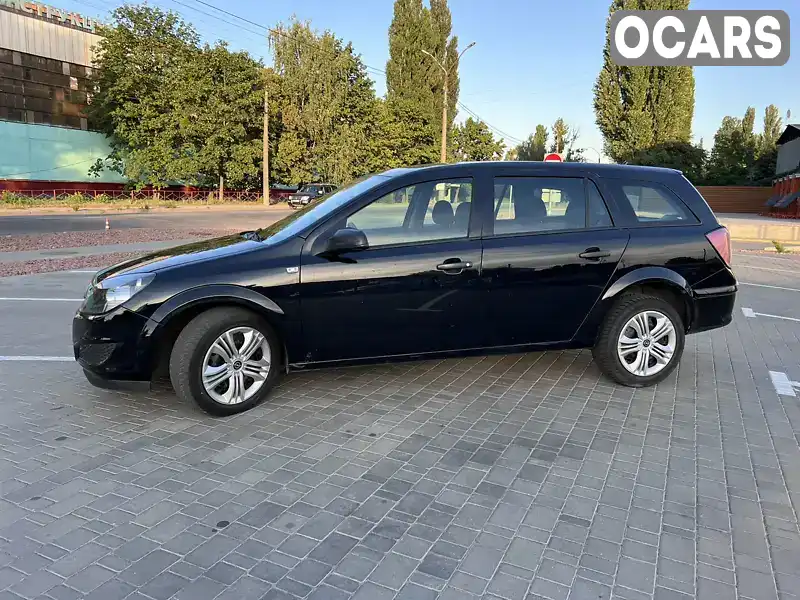 W0L0AHL35A5032936 Opel Astra 2010 Універсал 1.91 л. Фото 3