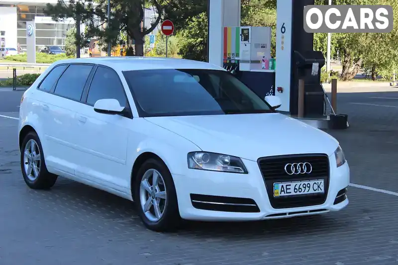 Хэтчбек Audi A3 2013 1.2 л. Автомат обл. Днепропетровская, Днепр (Днепропетровск) - Фото 1/21