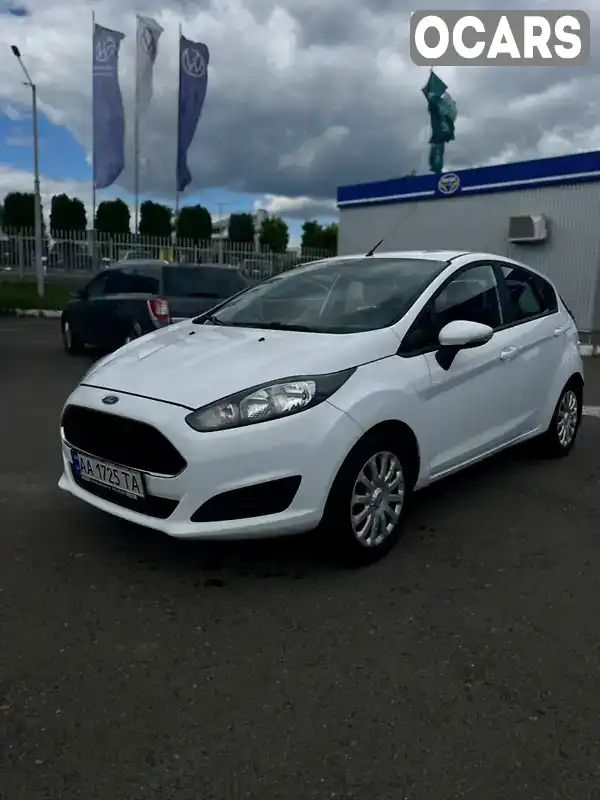 Хэтчбек Ford Fiesta 2017 1.39 л. Ручная / Механика обл. Ровенская, Ровно - Фото 1/10