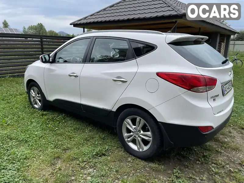 TMAJU81AACJ324364 Hyundai ix35 2012 Внедорожник / Кроссовер 1.59 л. Фото 3