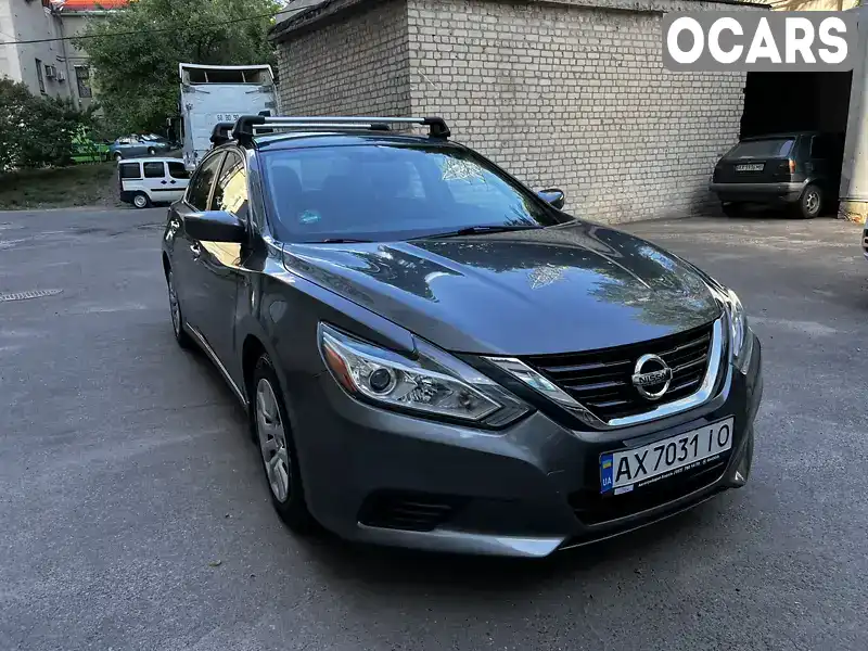 Седан Nissan Altima 2017 2.49 л. Вариатор обл. Харьковская, Харьков - Фото 1/17