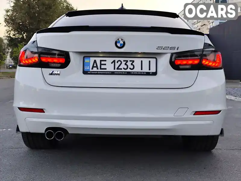 WBA3A5G57FNS85507 BMW 3 Series 2015 Седан 2 л. Фото 2